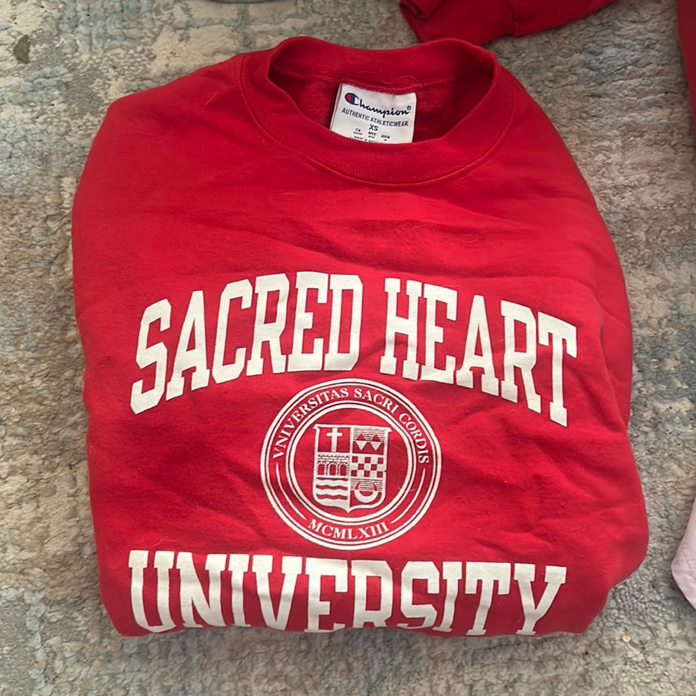 women’s college crew neck